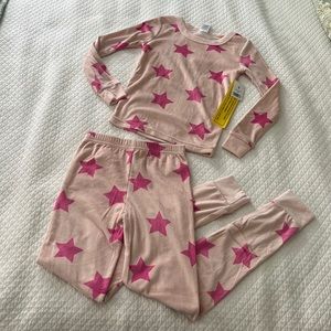 NWT Calvin Klein children’s soft fuzzy star long sleeve pajamas- girls 6